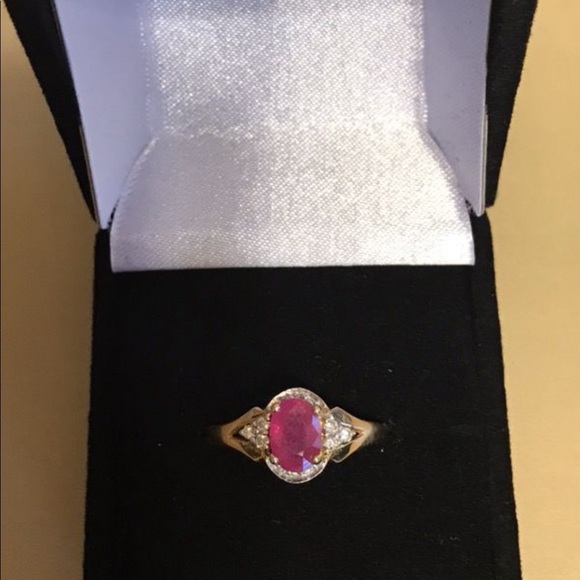 ❌❌SOLD❌❌18K Solid Yellow Gold Ruby Natural Diamonds Ring size 7 stamped 18K - Picture 8 of 8